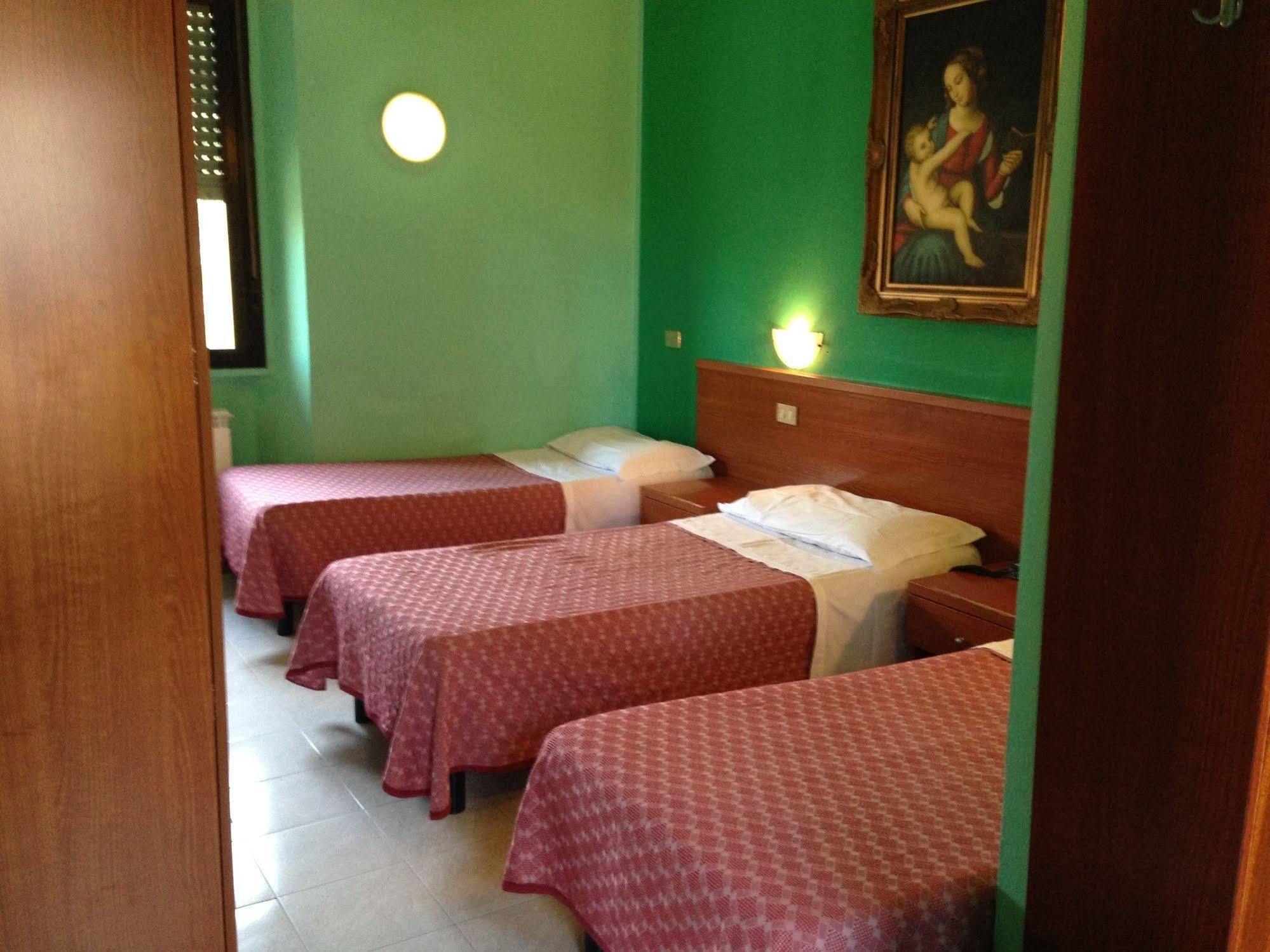 Bonola Hotel