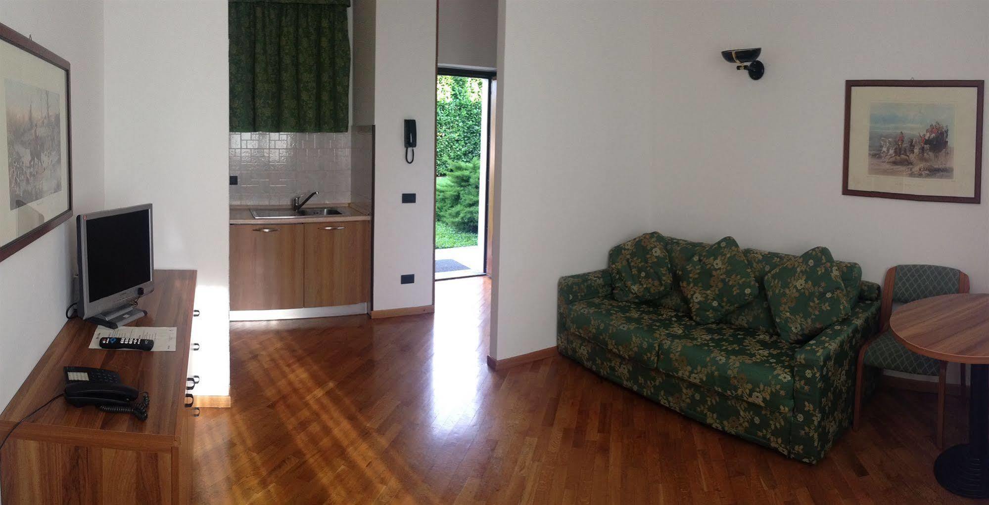 Rege Linate Aparthotel Milan
