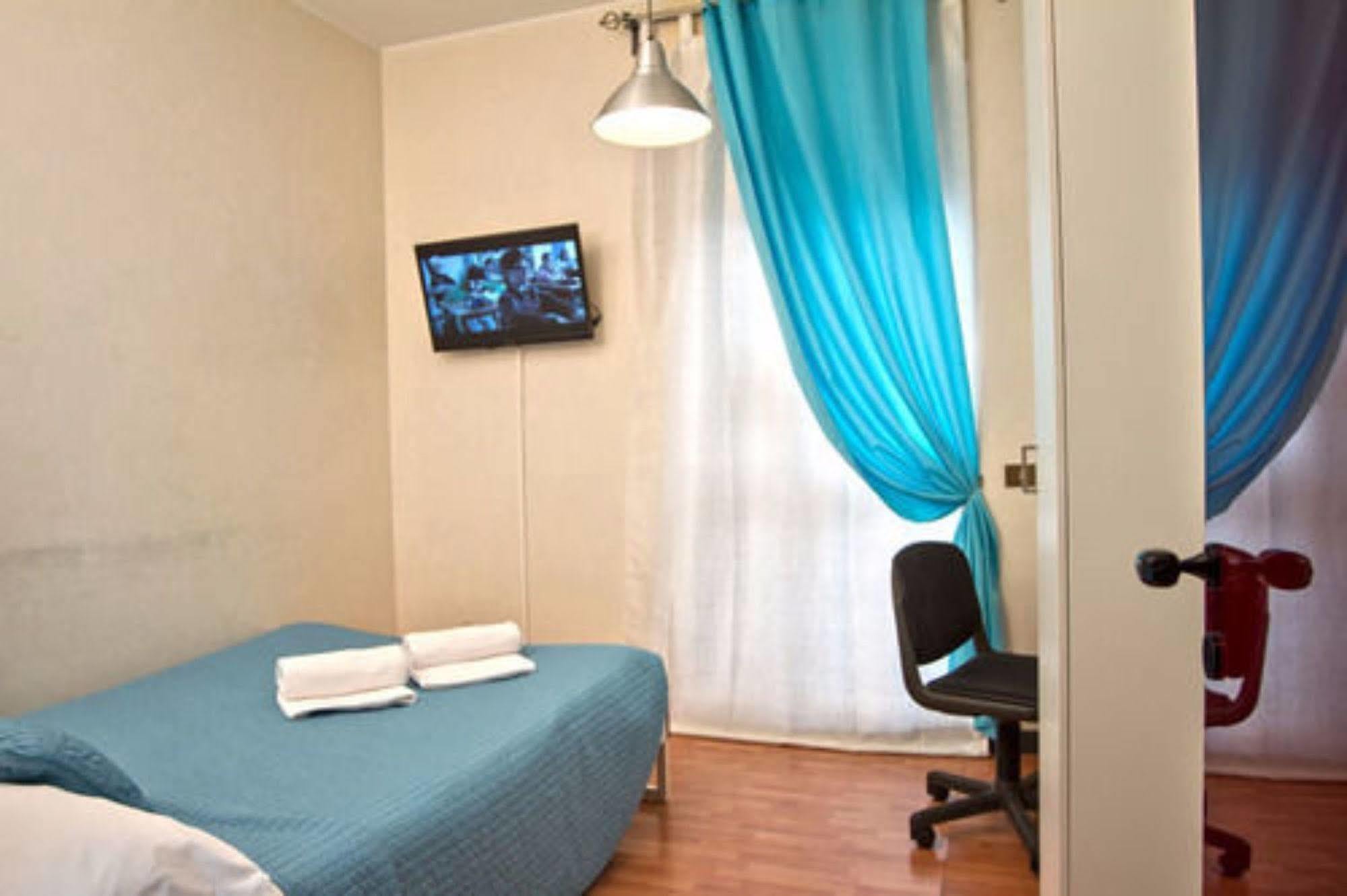 I Am Here - Gioia66 Guest house 2*