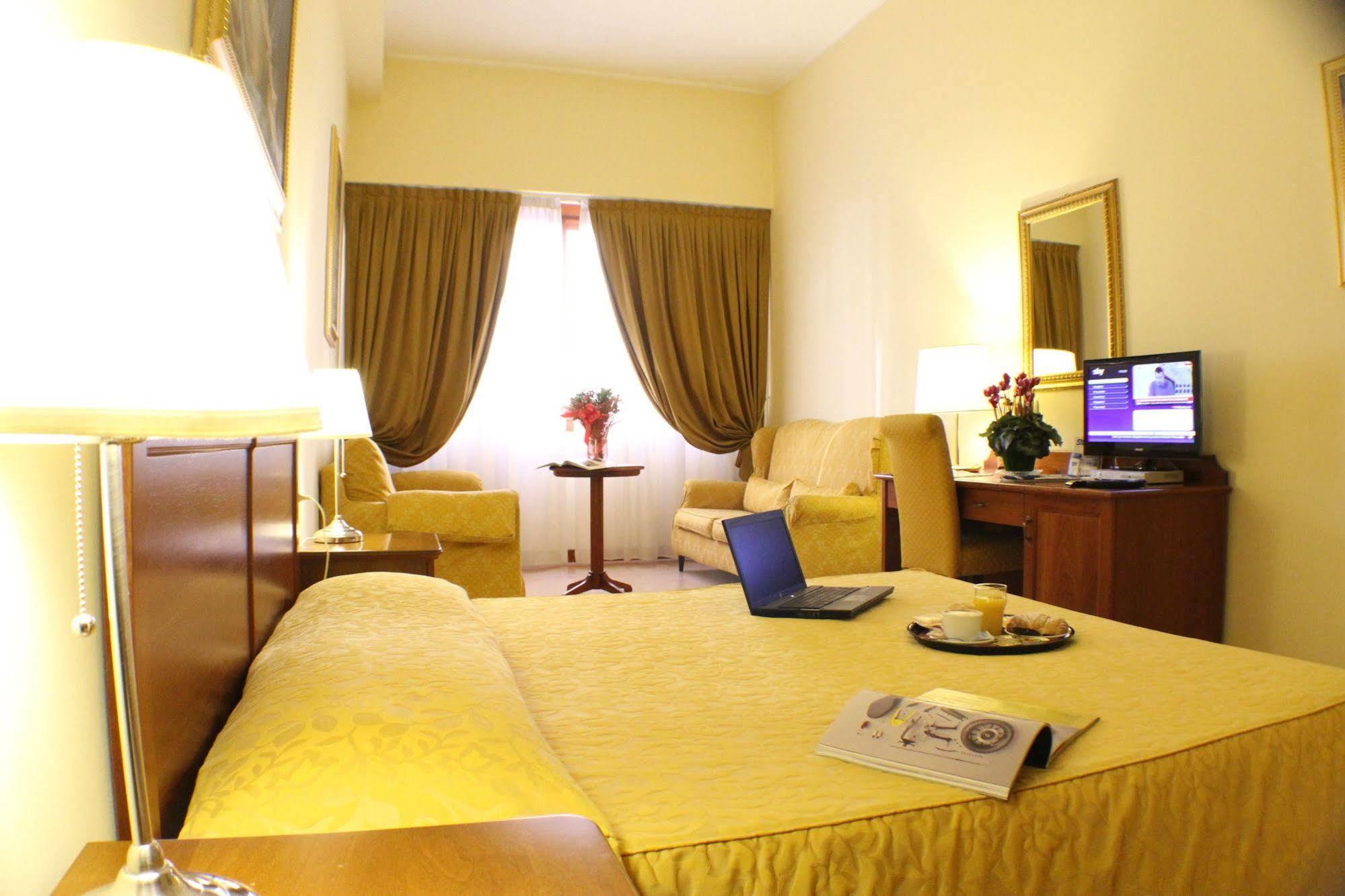 Hotel Certosa 3*