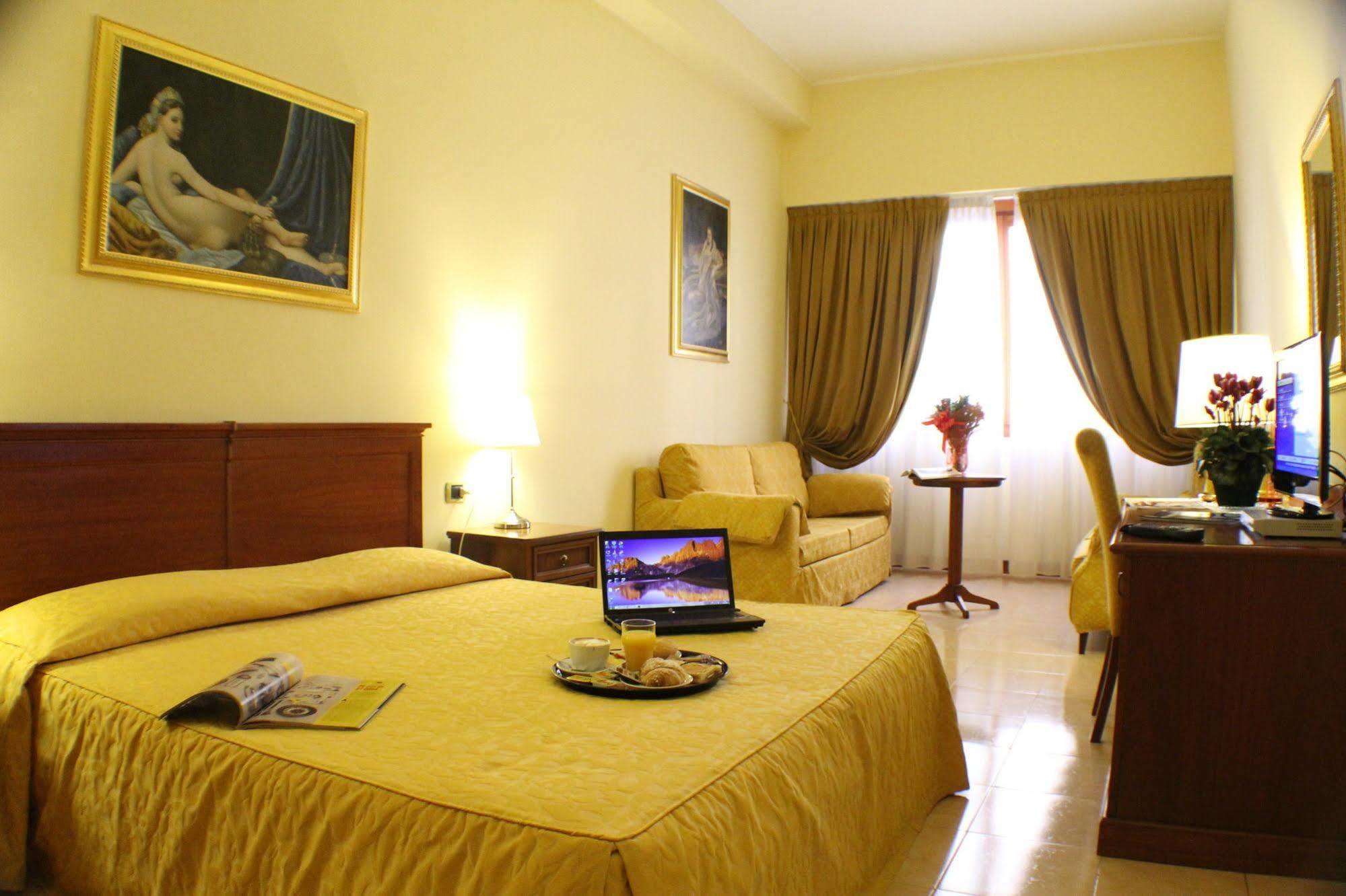 Certosa Hotel 3*