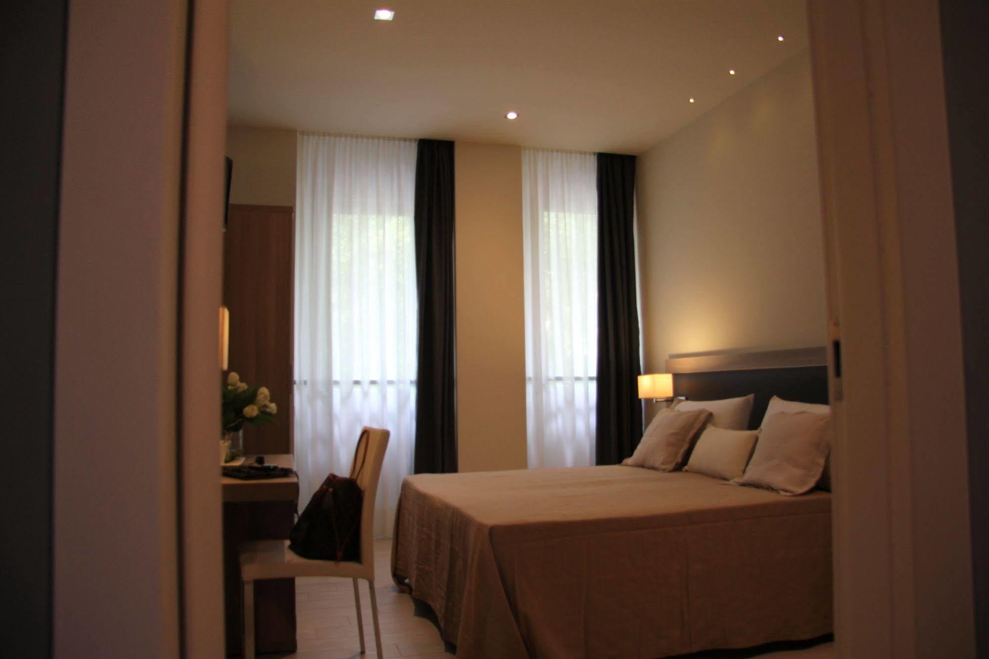 Zara Hotel