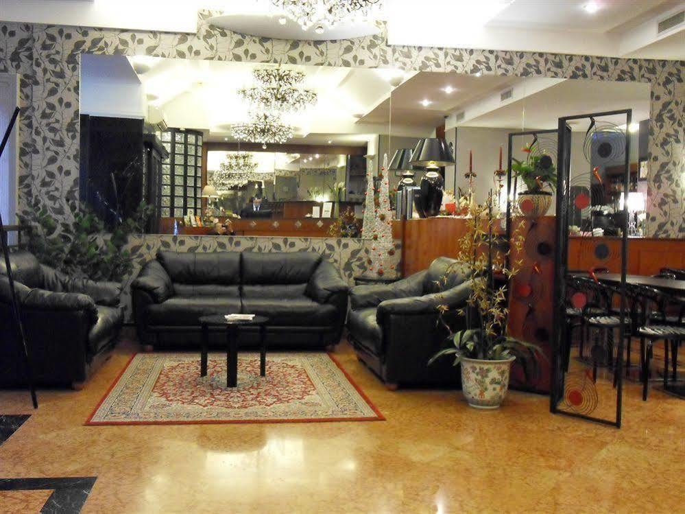 Roxy 3* Milan