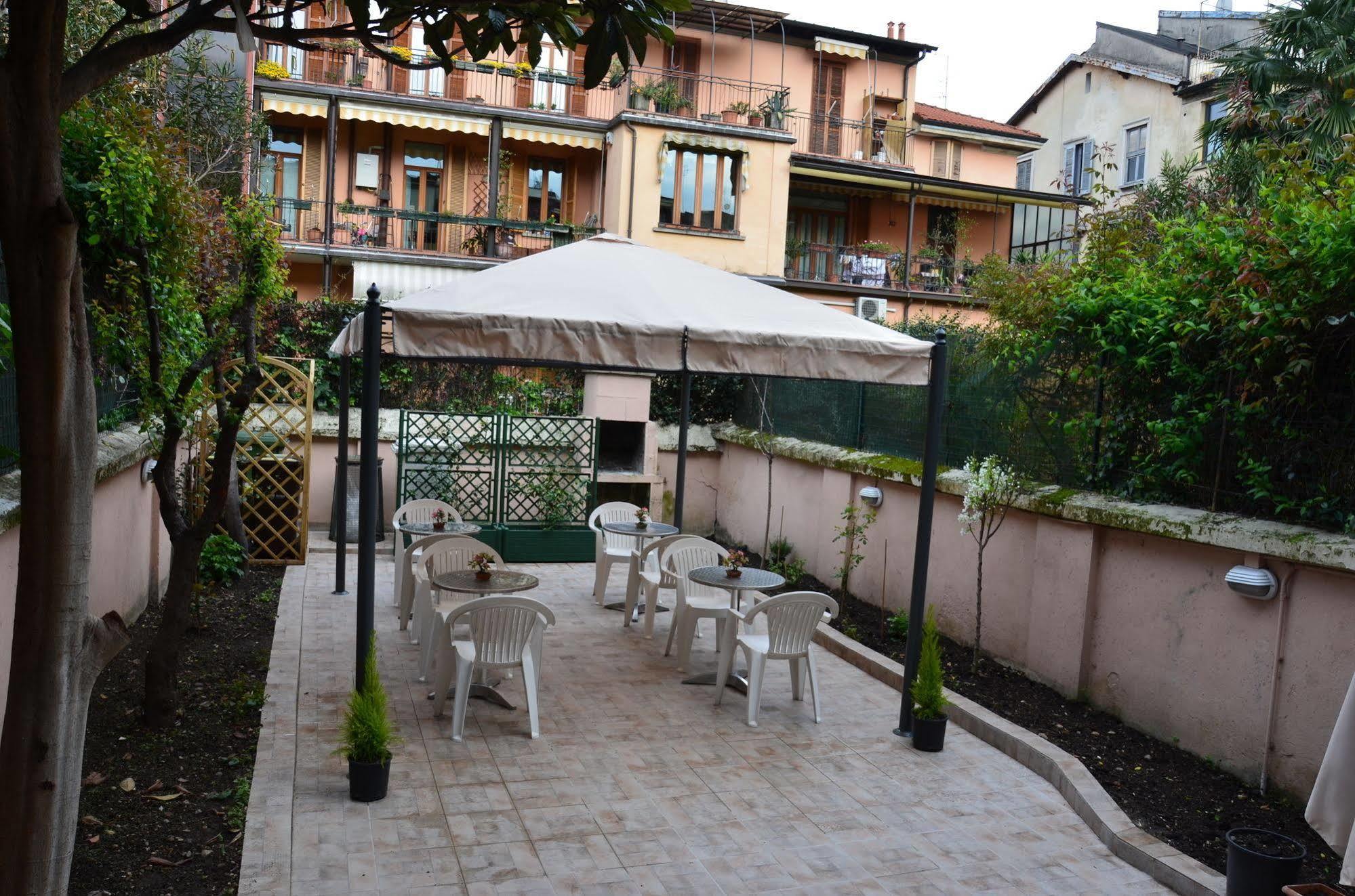 New Hotel *