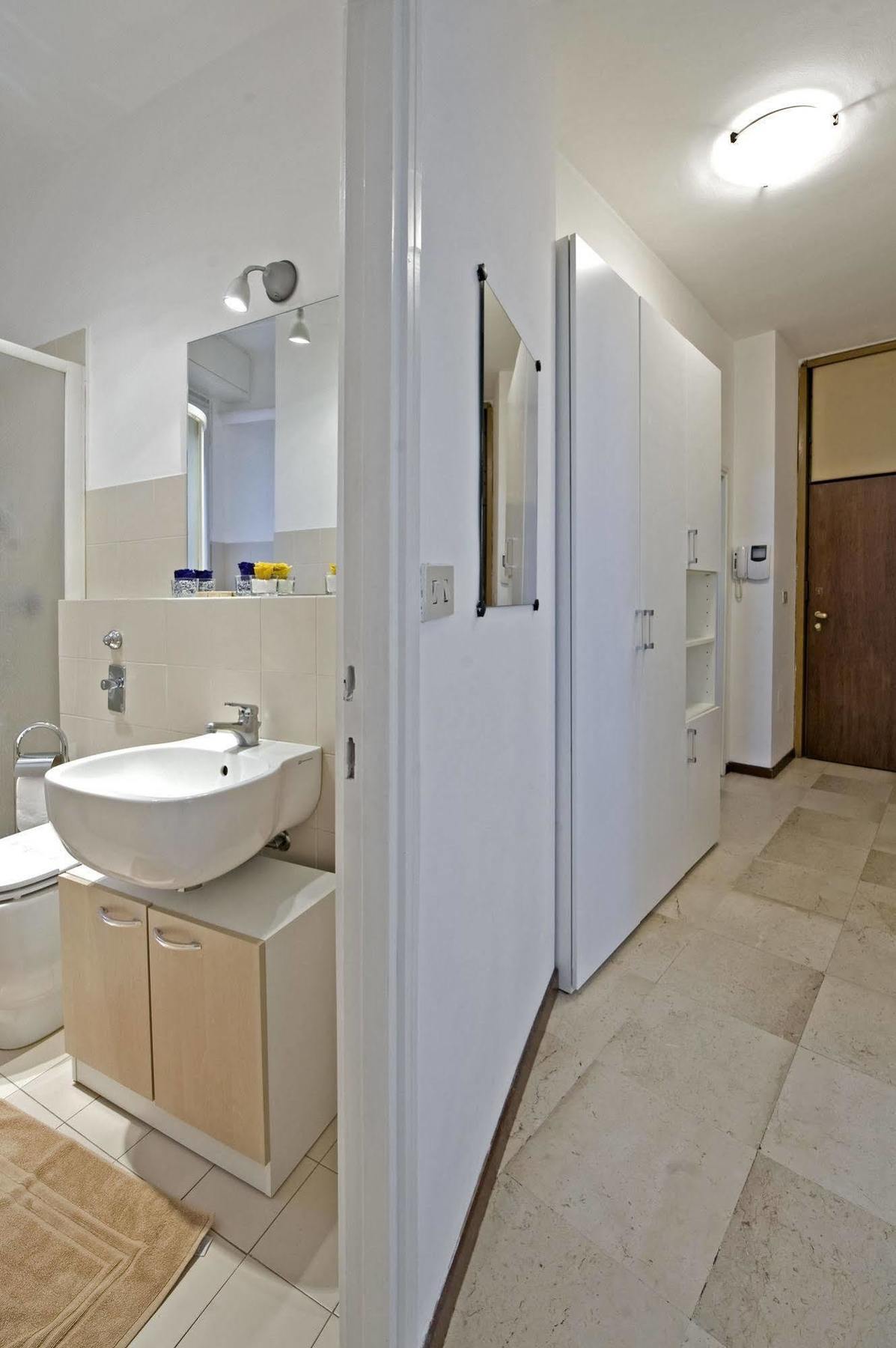 Apartment Chiesa Rossa *