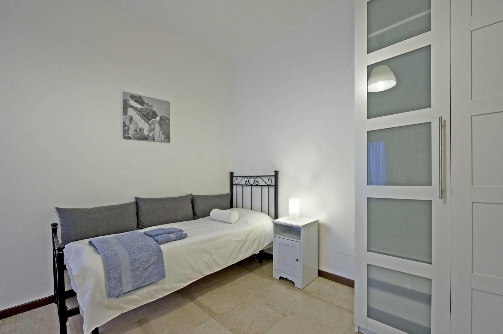 Apartment Chiesa Rossa *