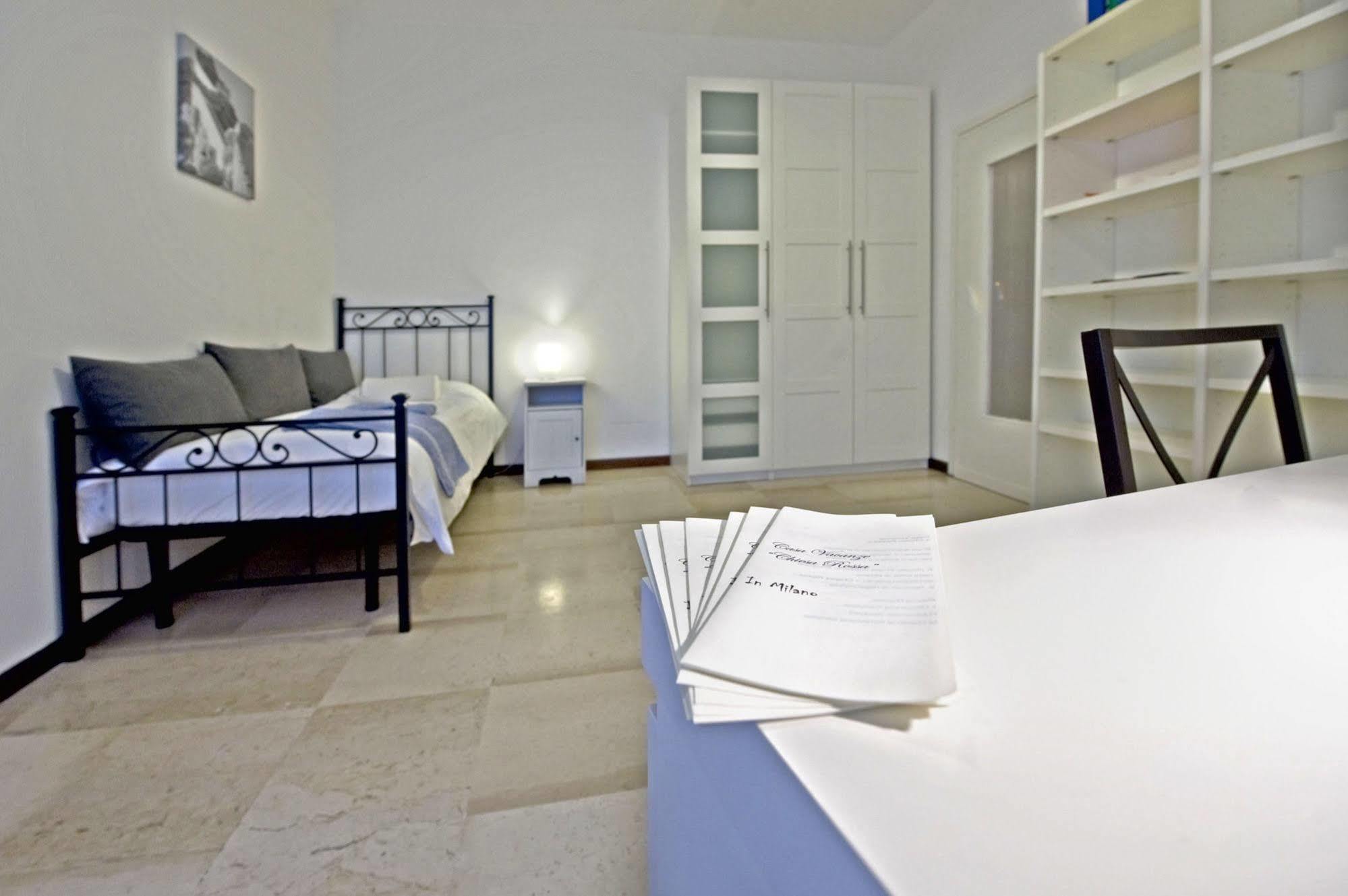 Chiesa Rossa Apartment *