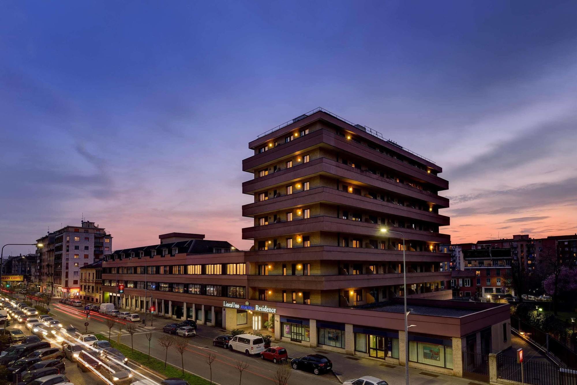 Hotel Unaway & Linea Uno 4*