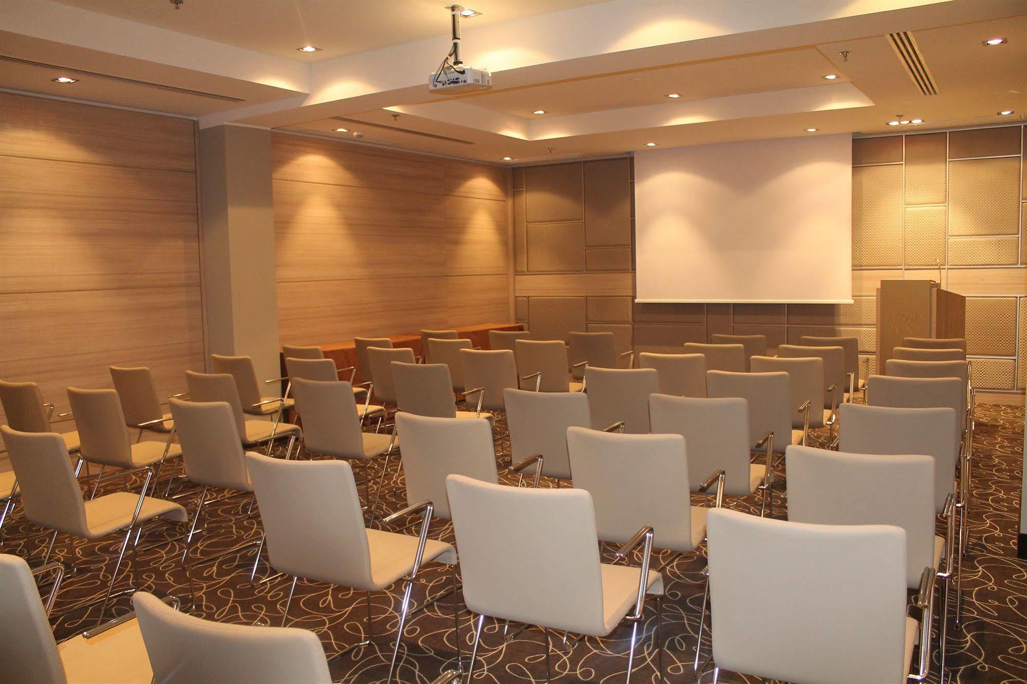Hotel Uptown Palace 4*