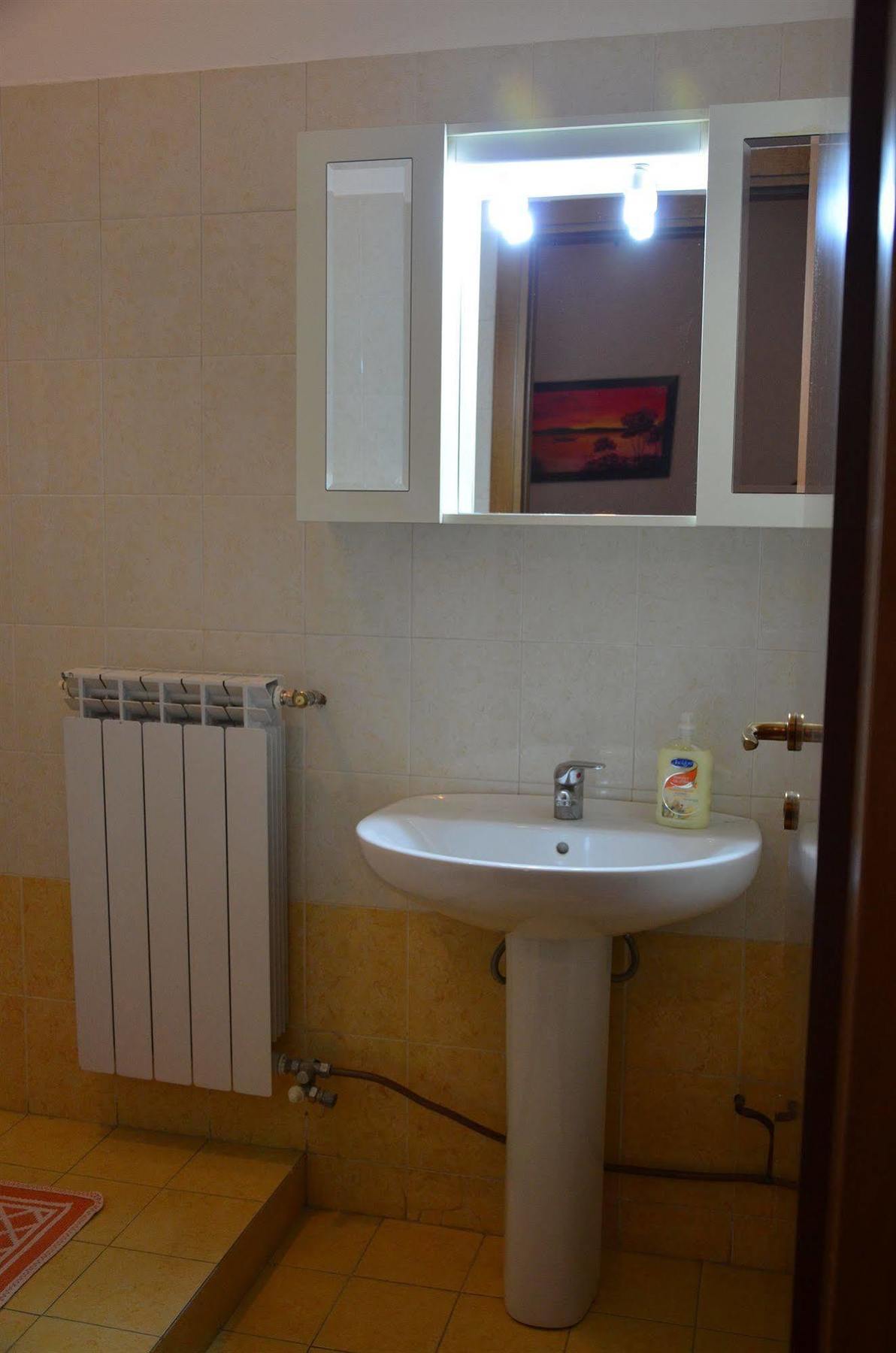 Cheta Guest house 2*