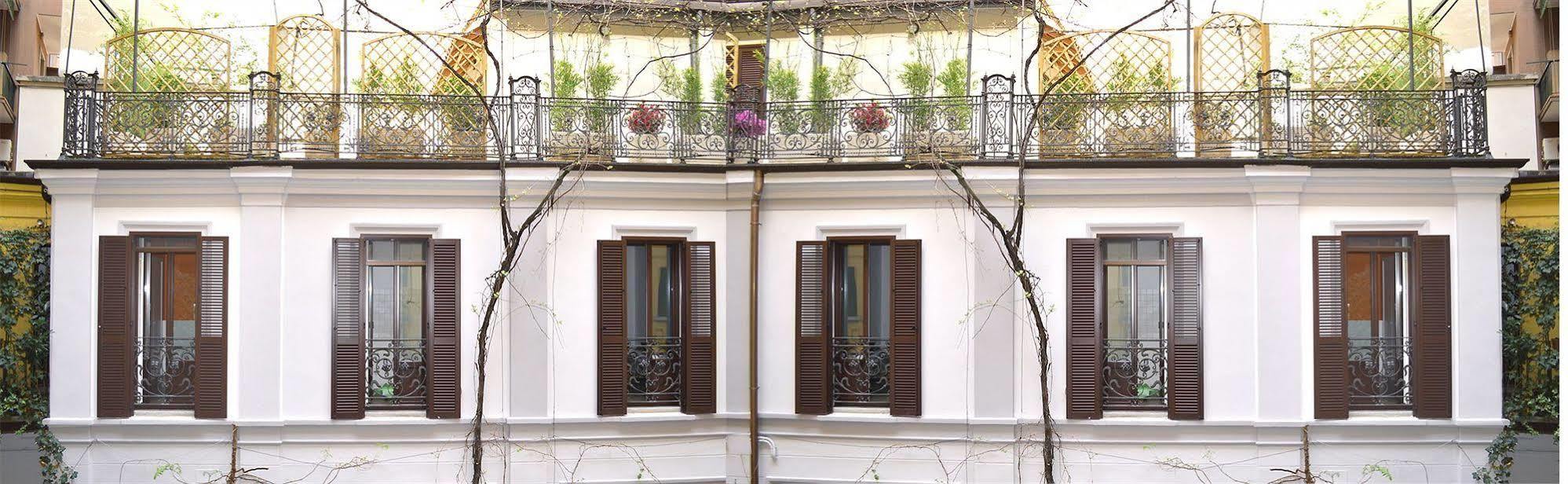 Room Inn 2* Milan