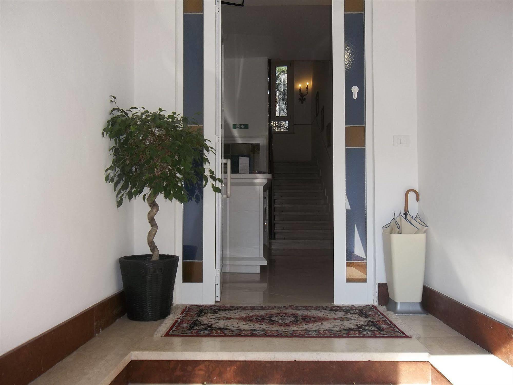 Amalfi Hotel 2*