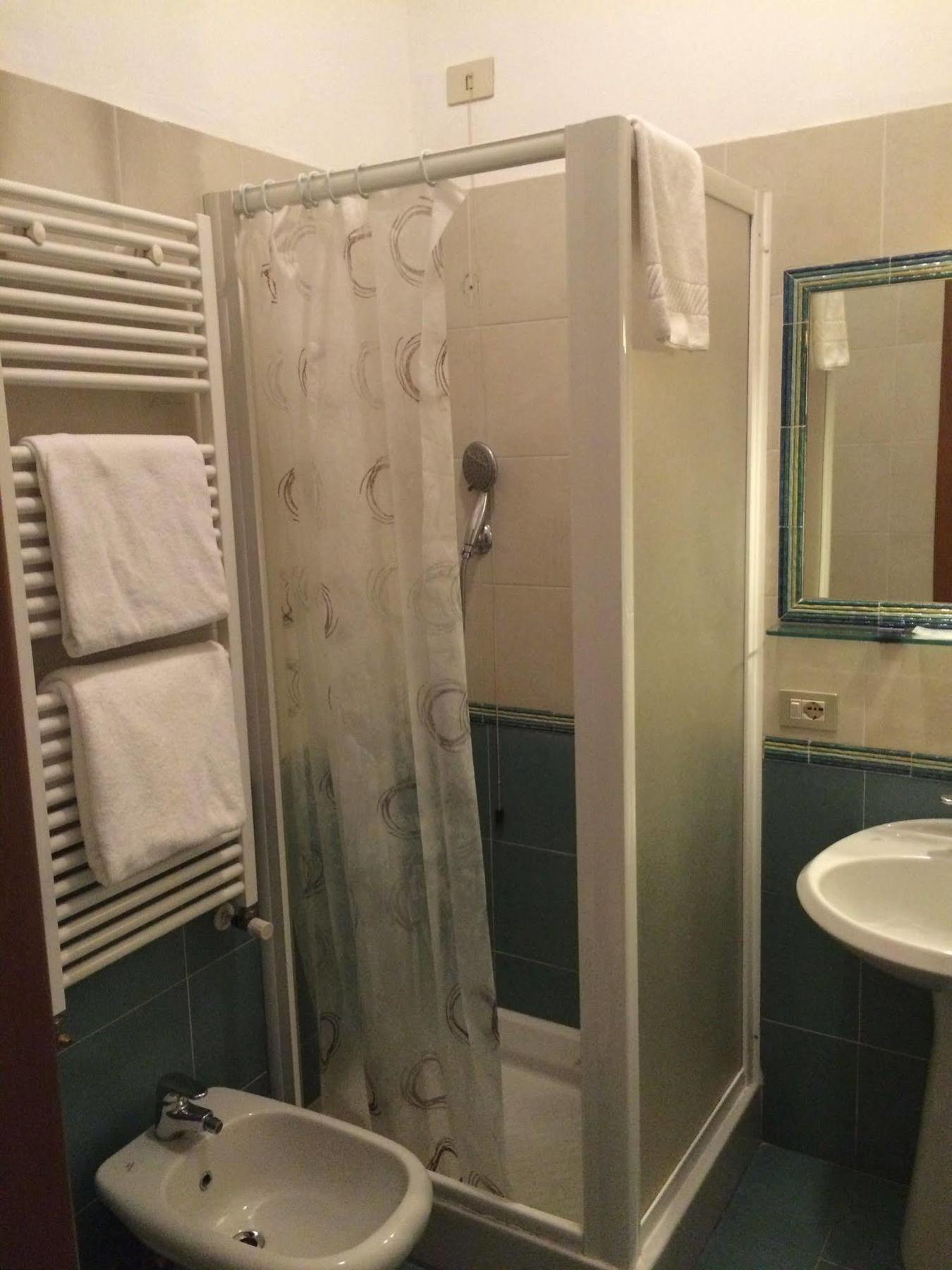Hotel Paradiso 2*