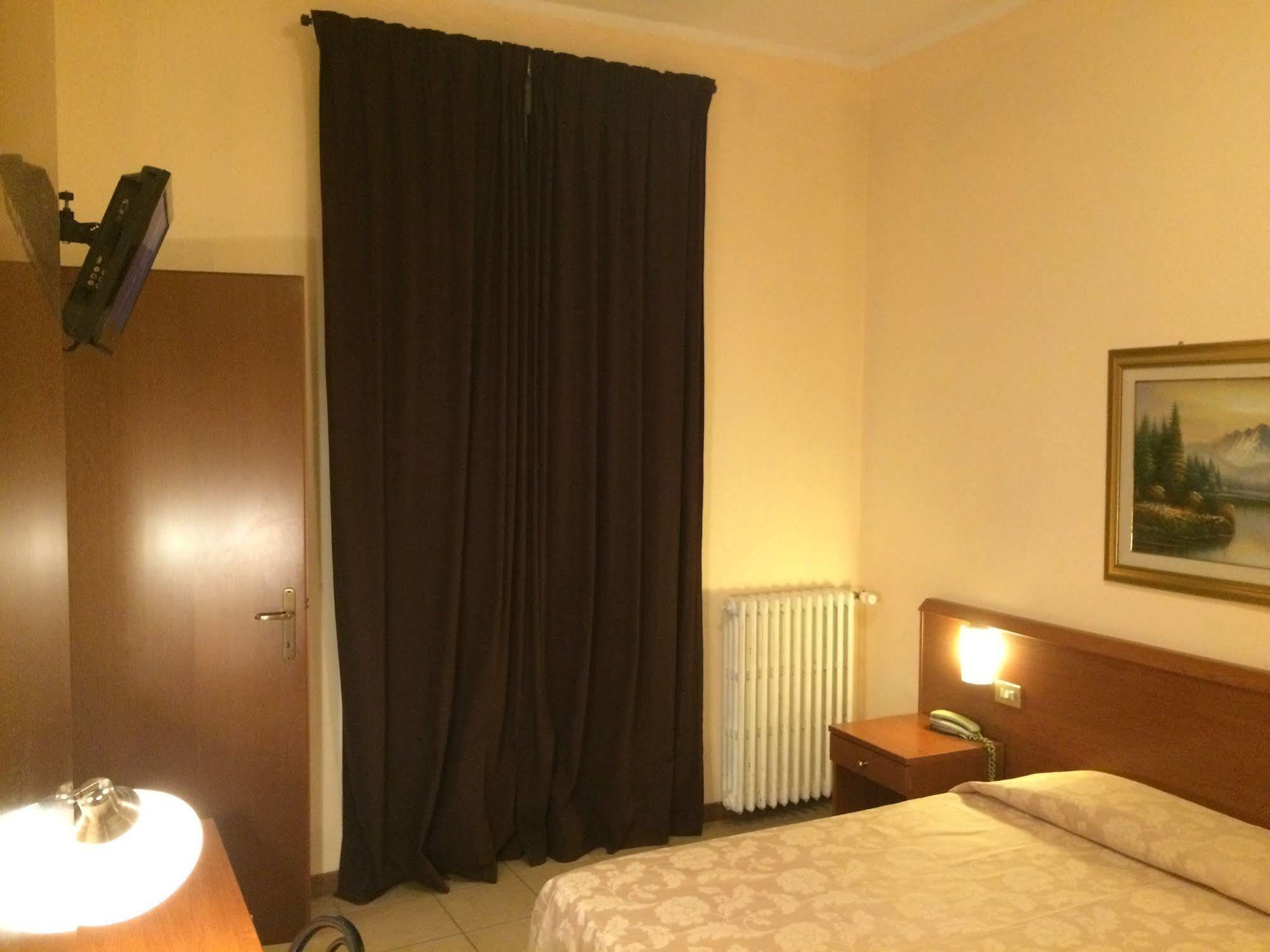 Paradiso 2* Milan