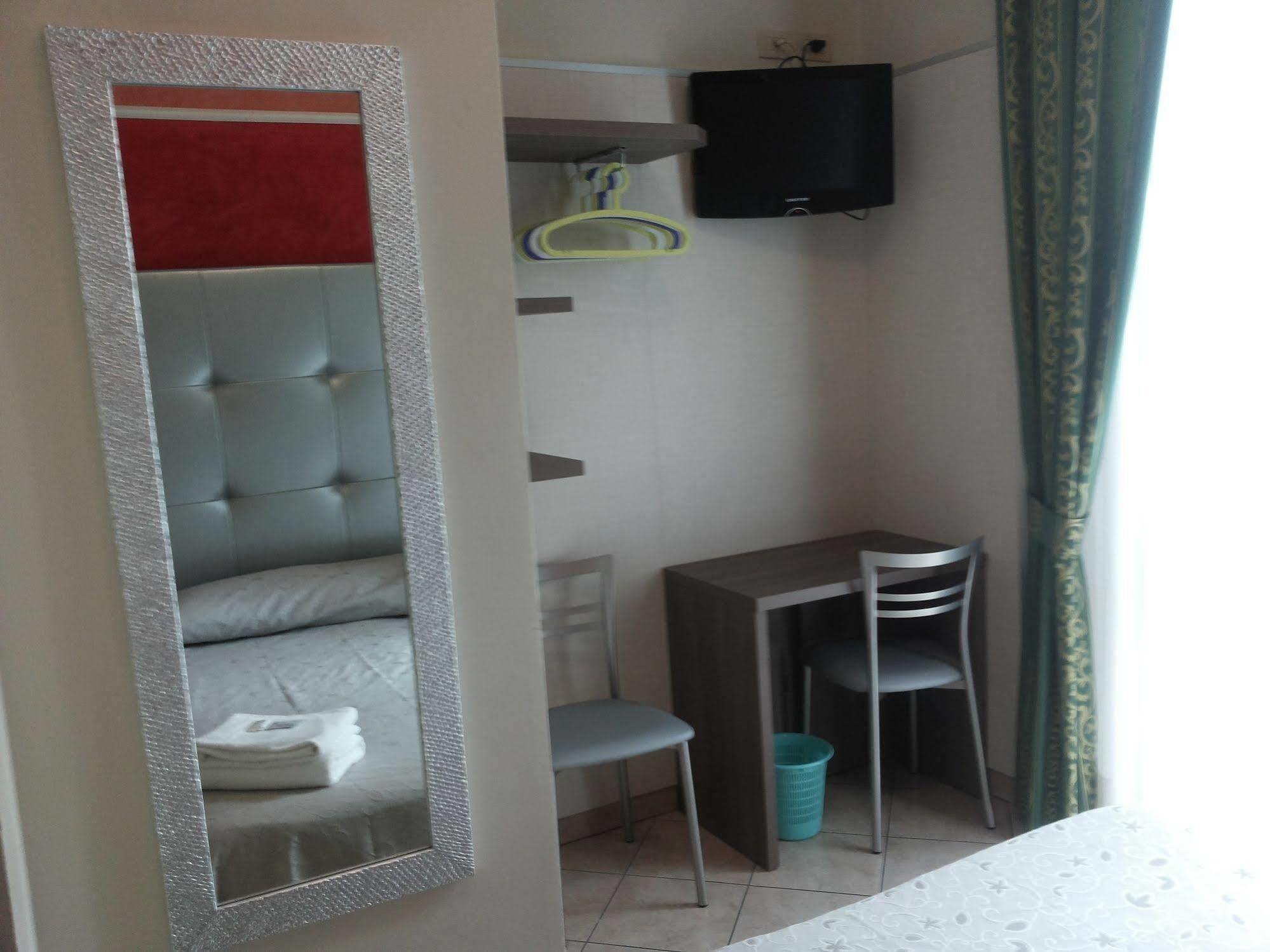 Le Querce 2*