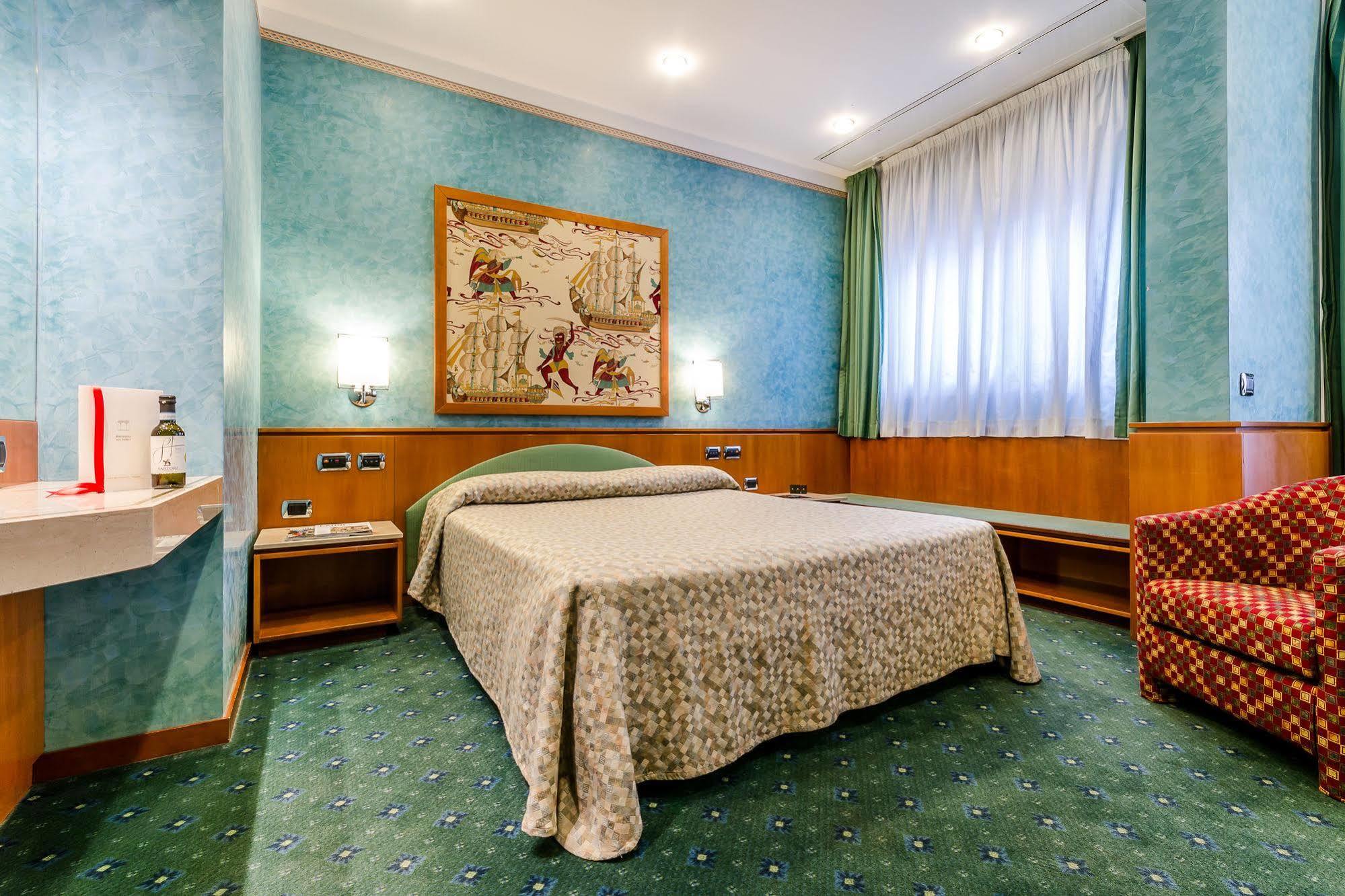 Brunelleschi Hotel 4*
