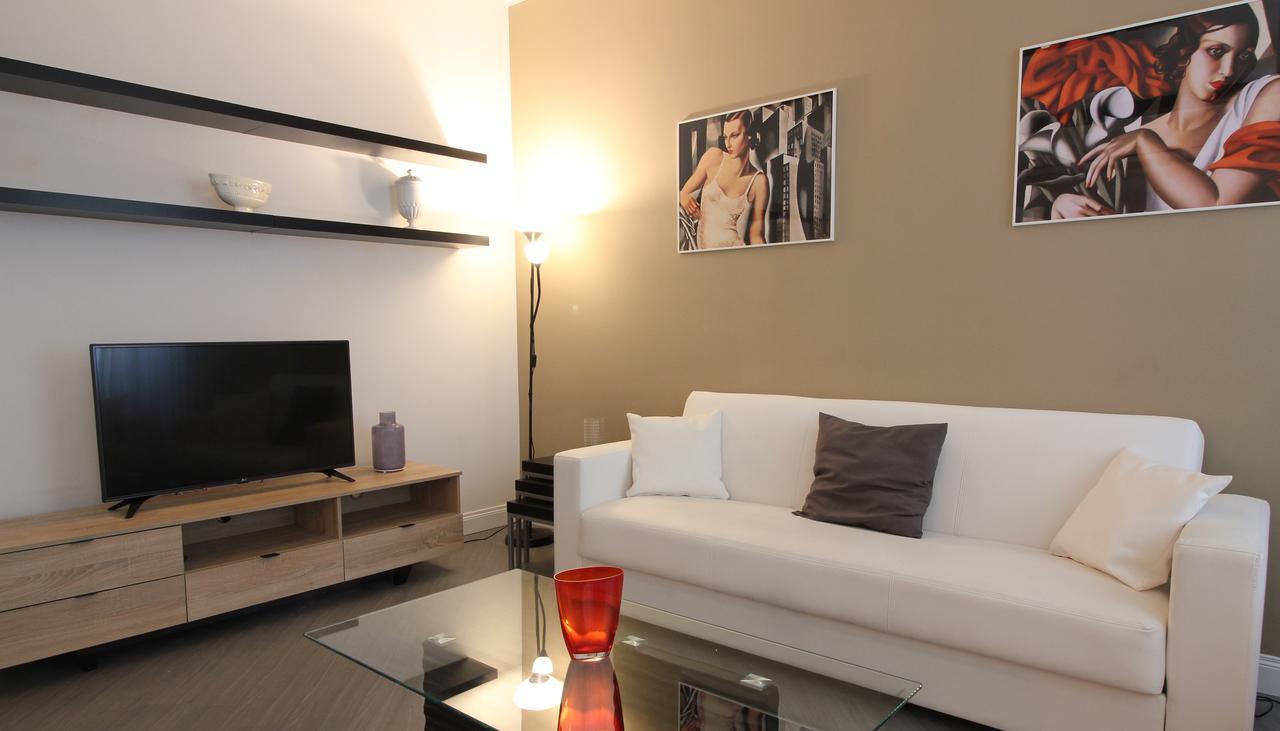 Italianway-corso Garibaldi 34 *