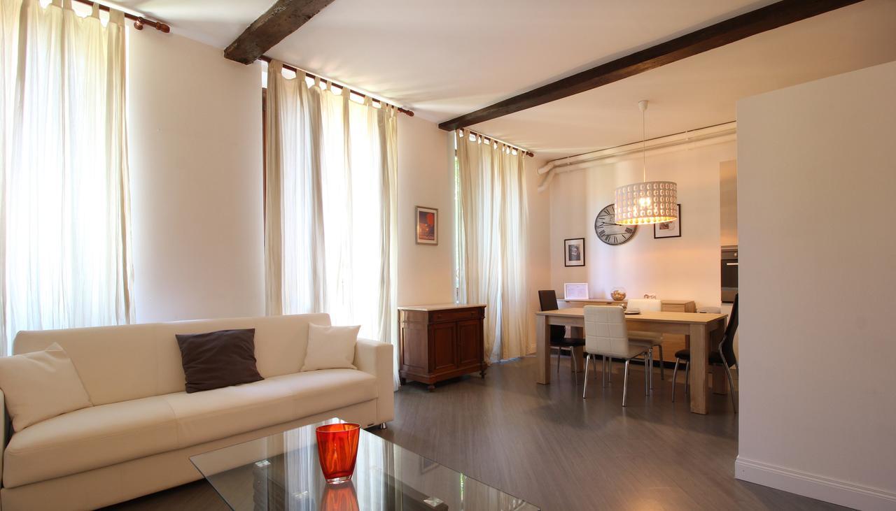 Italianway-corso Garibaldi 34 * Milan