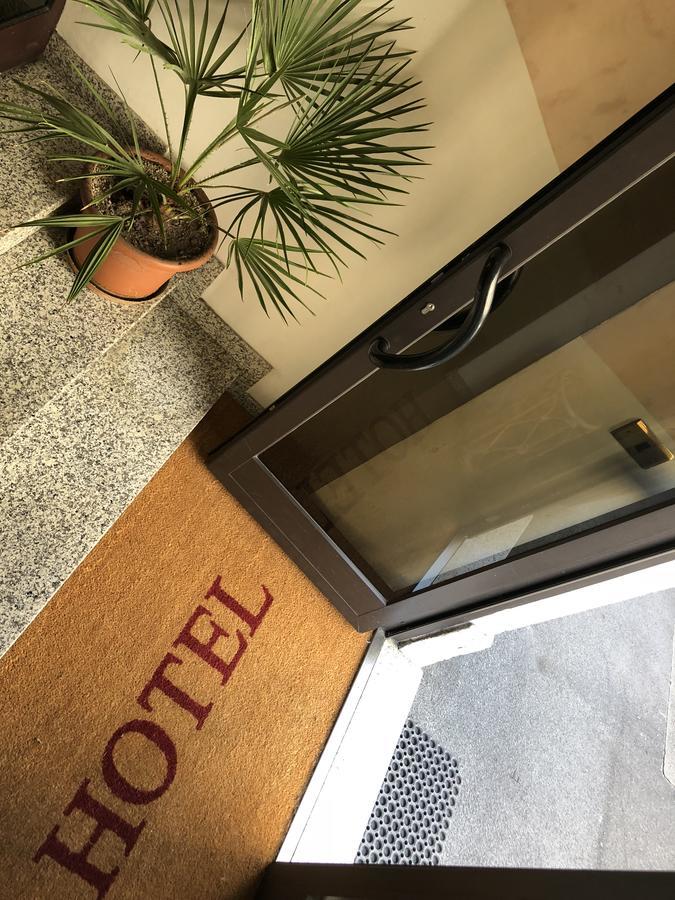 Hotel La Caravella 2*