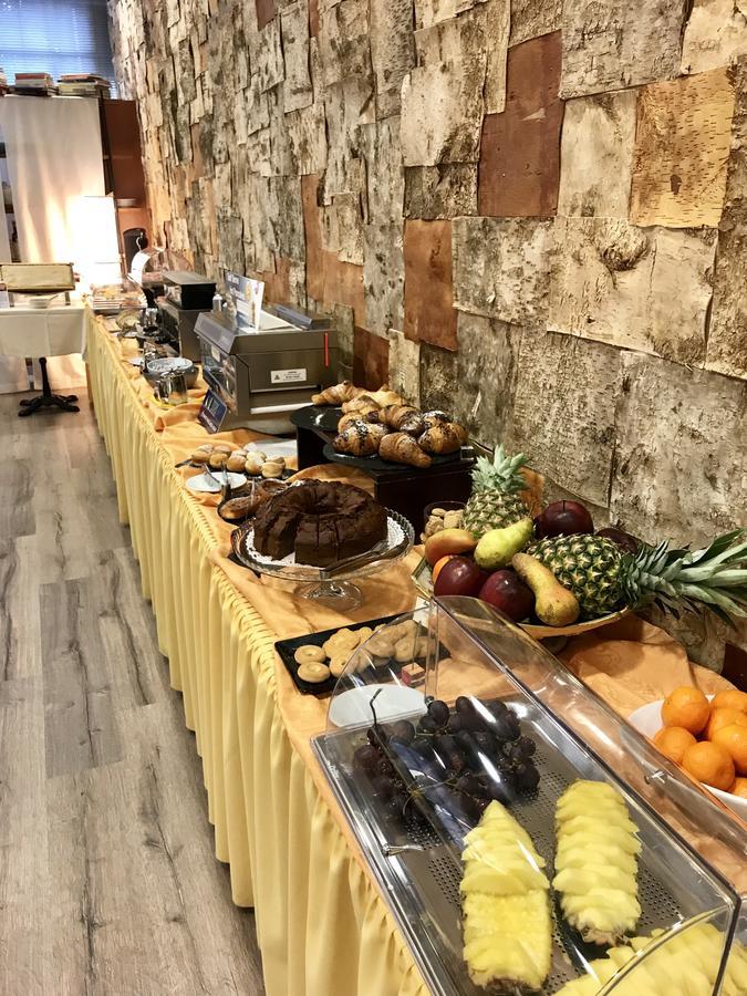 Mihotel Milan