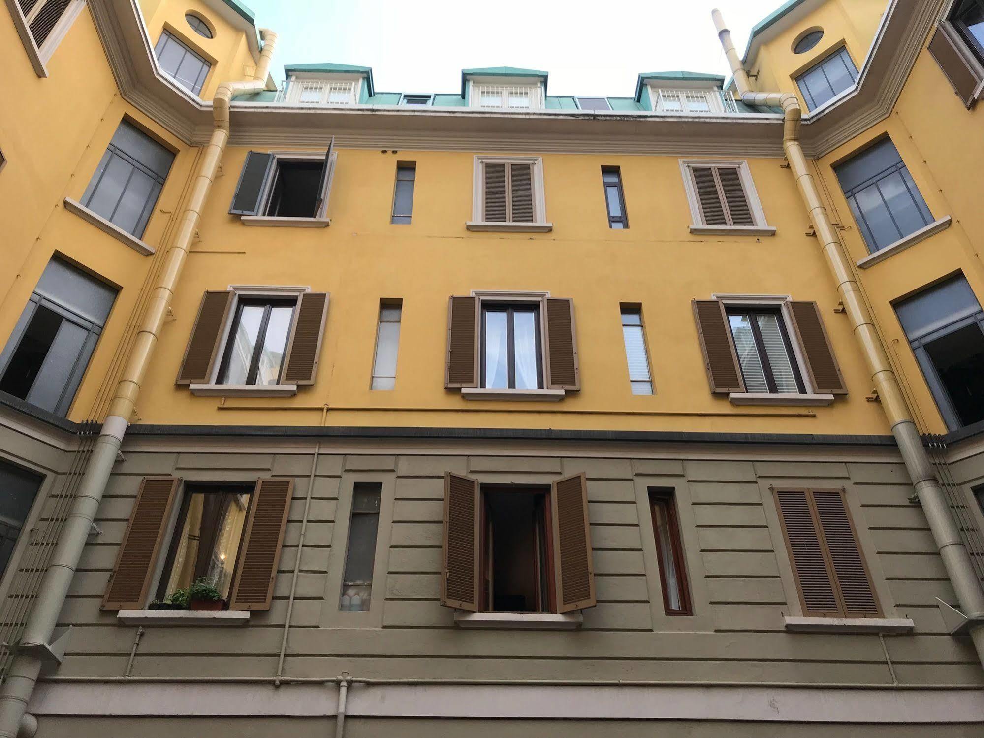 Antica Leonardo Milan