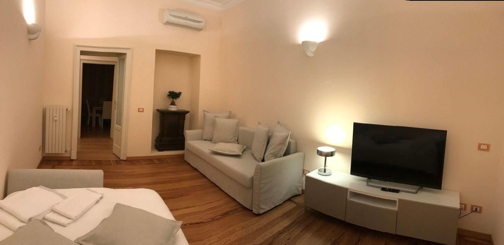 Antica Leonardo 3* Milan
