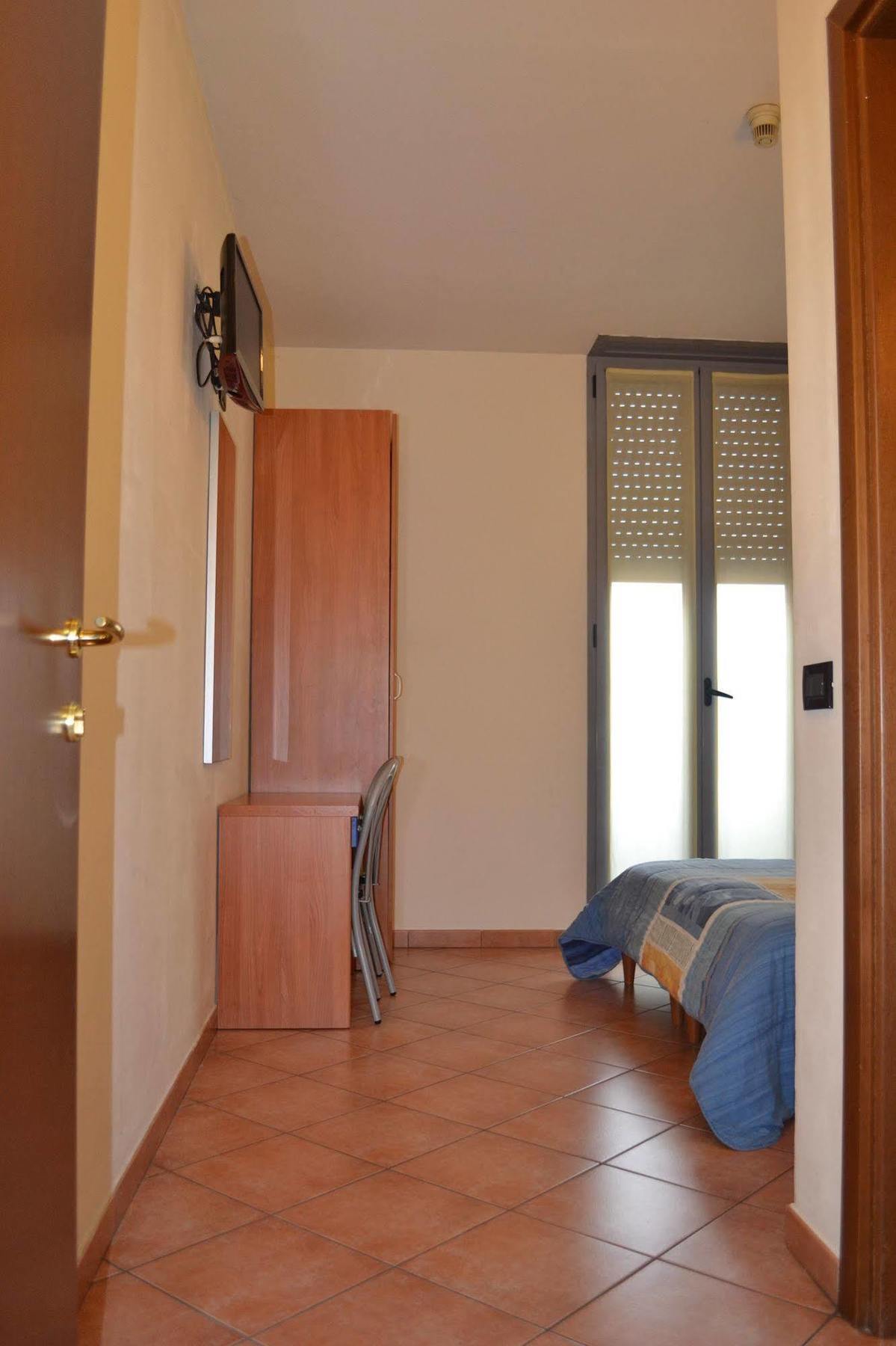 Iride Stazione Lambrate Citta Studi Hotel