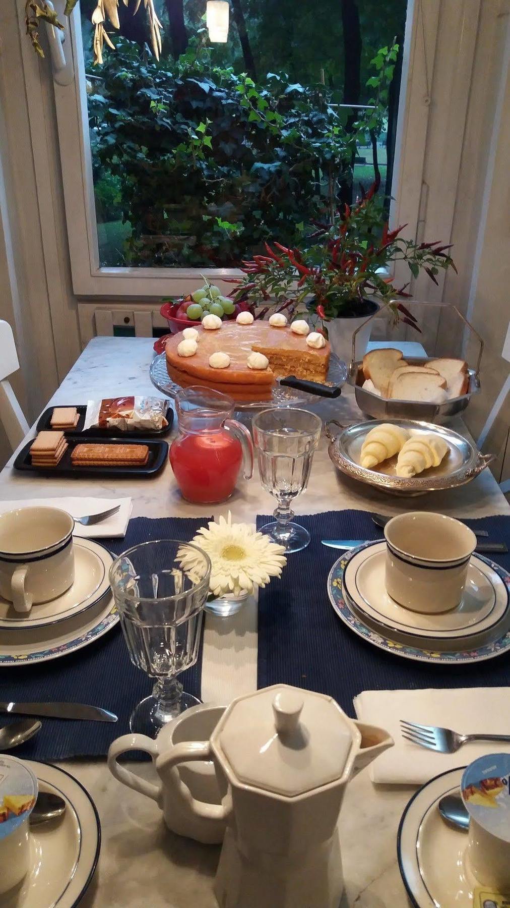 Parco Lambro Bed & Breakfast 2*
