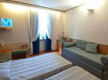 Sempione 3* Milan