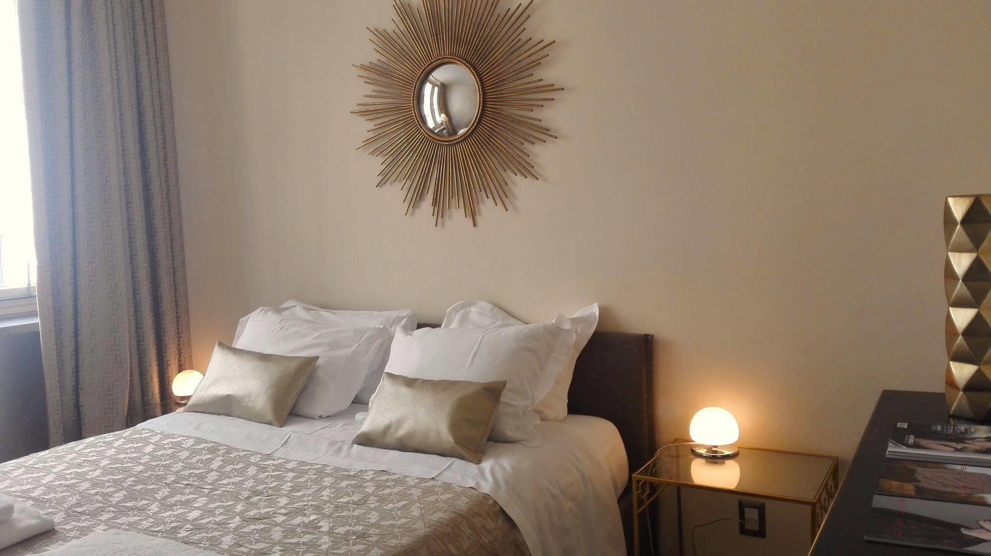 Apartment The Place Duomo Milan