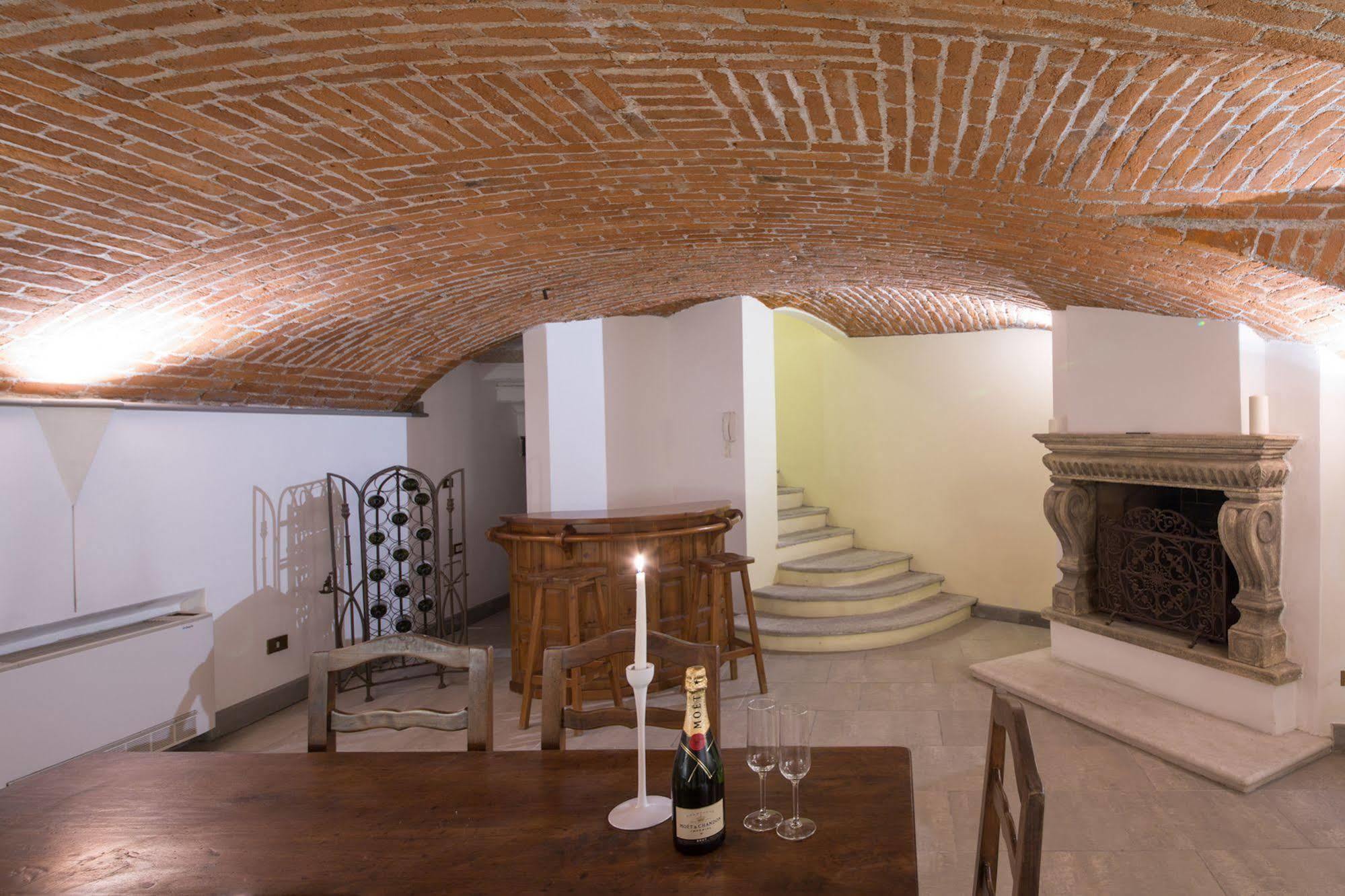 Loft In Navigli District With Jacuzzi & Sauna - Papiniano Milan