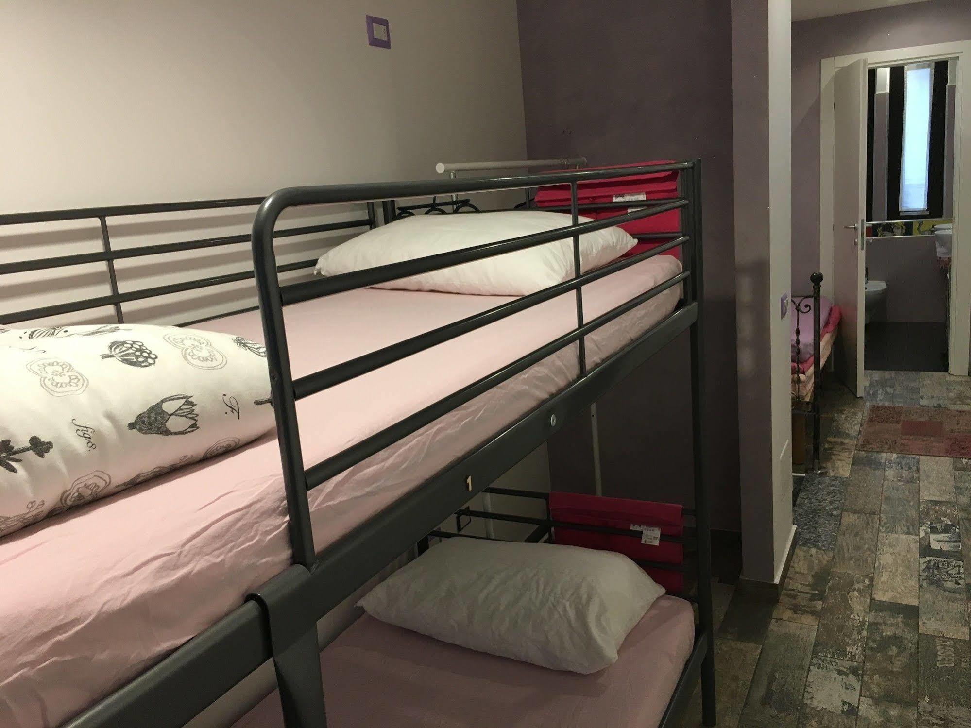 Atmos Luxe Navigli Hostel *