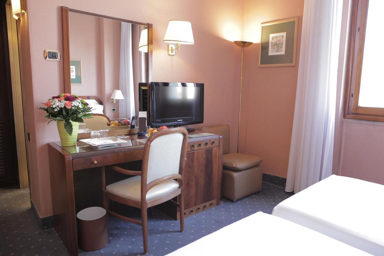 Bristol Hotel