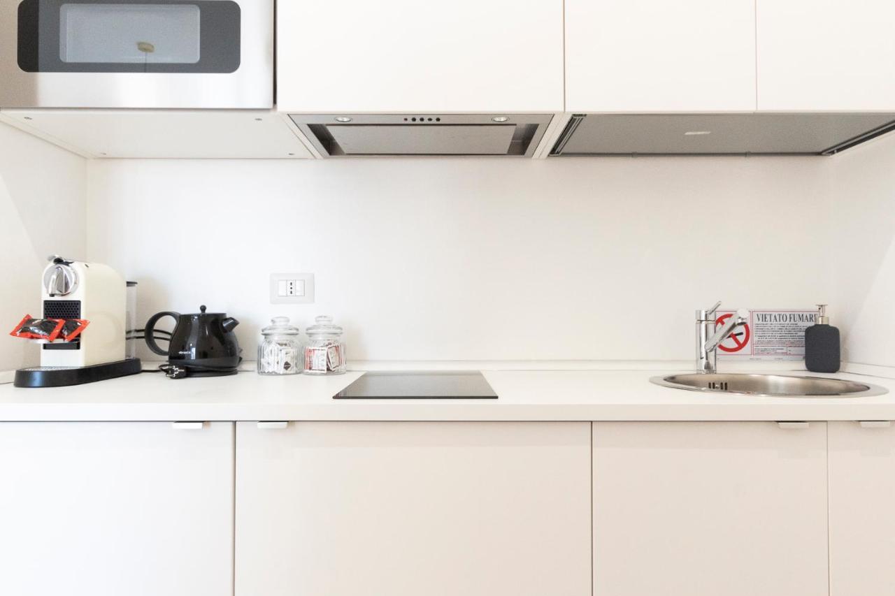Business Studio Bande Nere Apartment Milan
