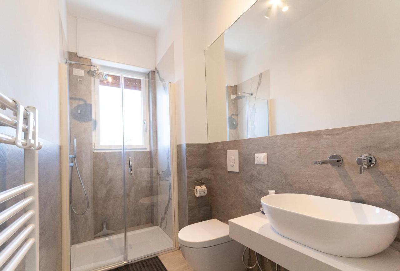 Business Studio Bande Nere Apartment Milan