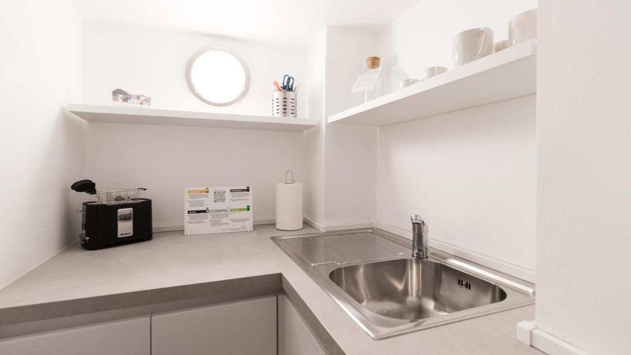 Italianway-san Maurilio 20 * Milan