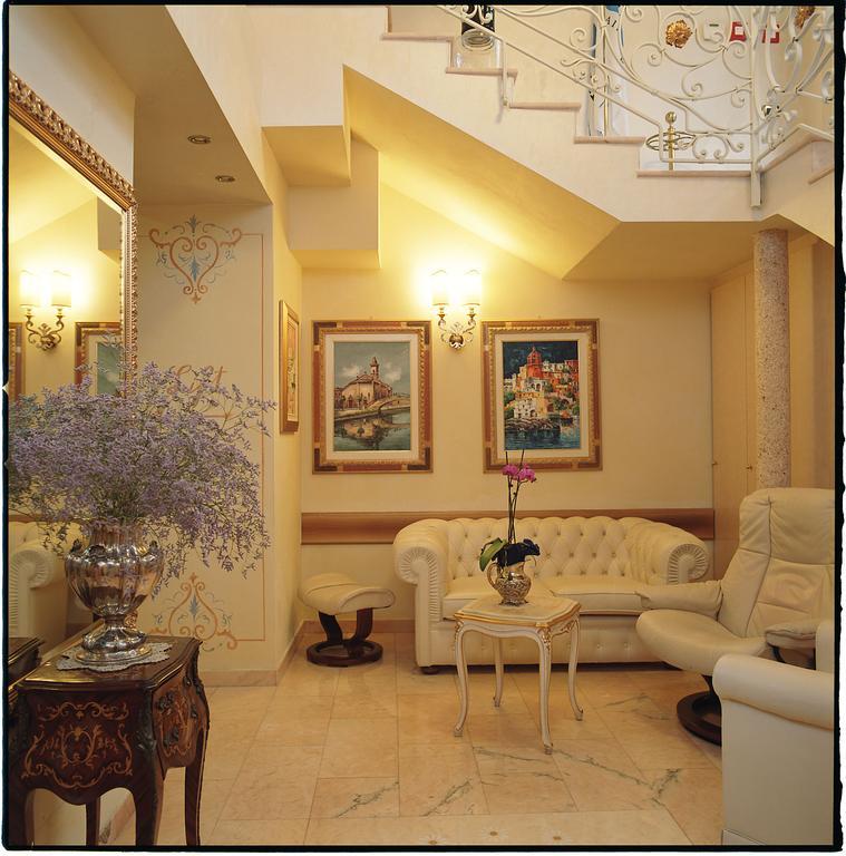 Boutique Dieci Hotel 4*