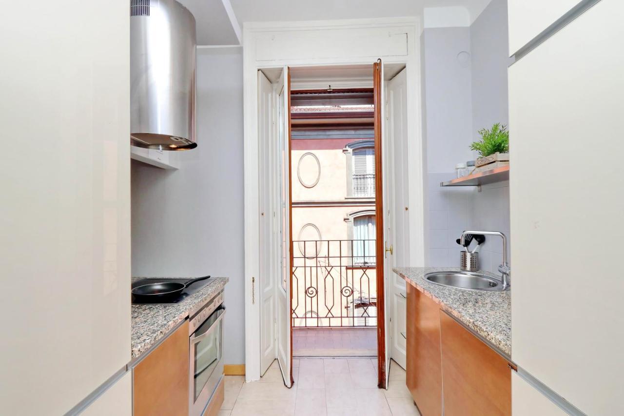 Altido Austere Elegance Apartment Milan