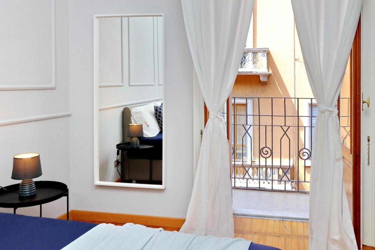 Altido Austere Elegance Apartment Milan