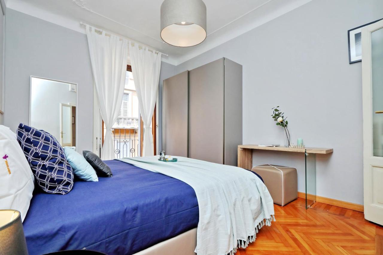 Apartment Altido Austere Elegance *