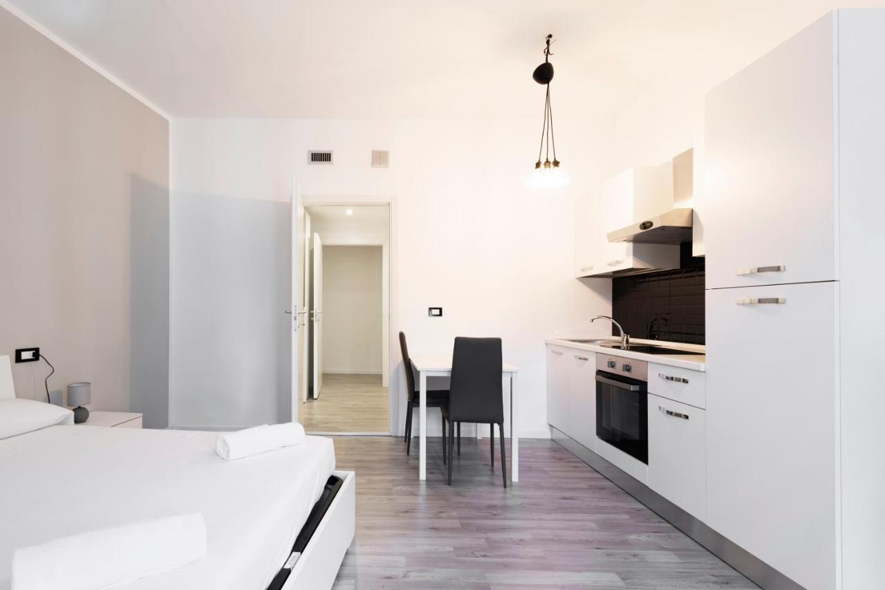 Central Station Studio By Flatscollection *