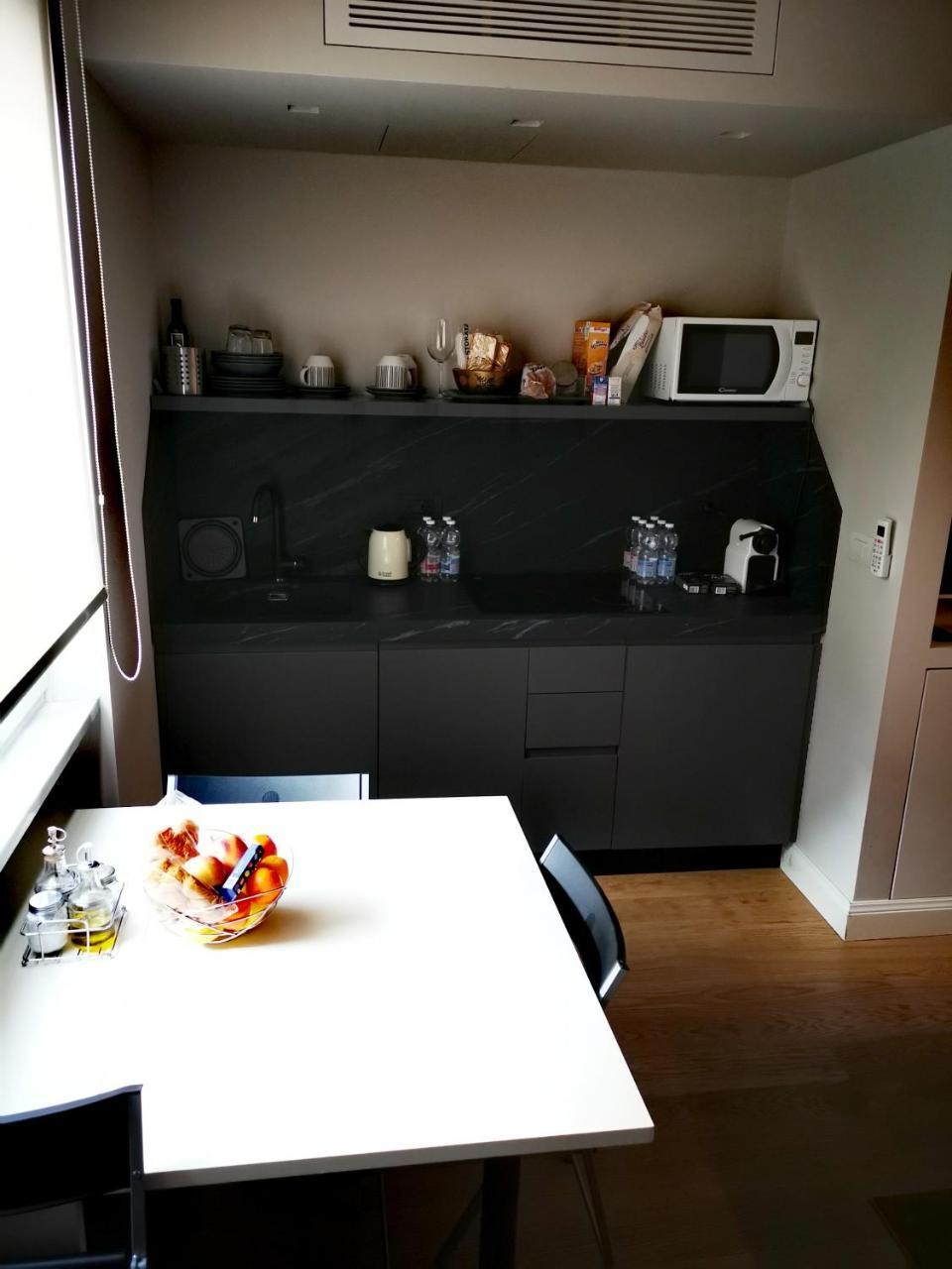 Melzo 13 * Milan