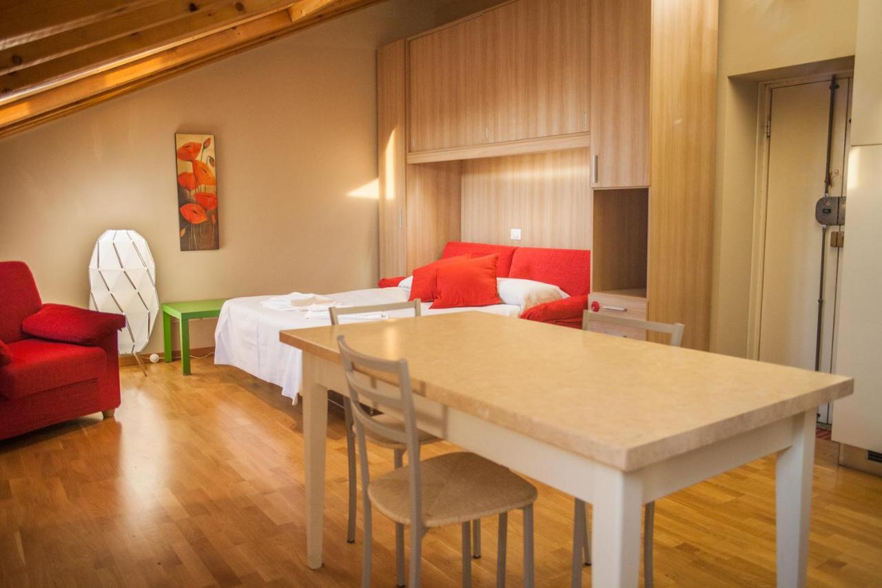 Porta Venezia Attic Flat *