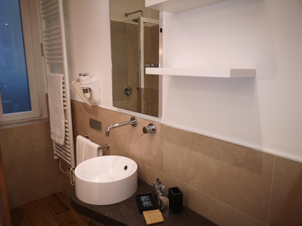 2 Navigli Milan