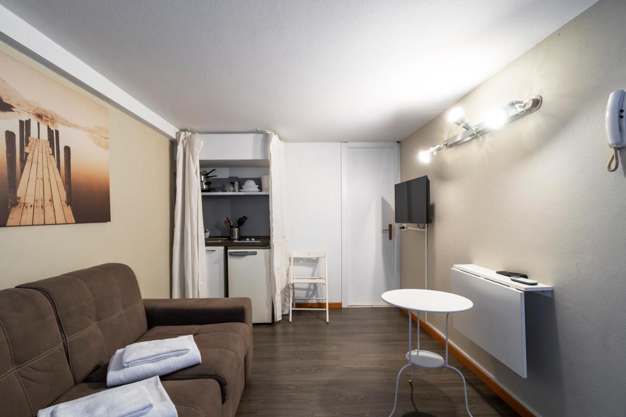 Apartment Cadorna Center Studio-by Flatscollection