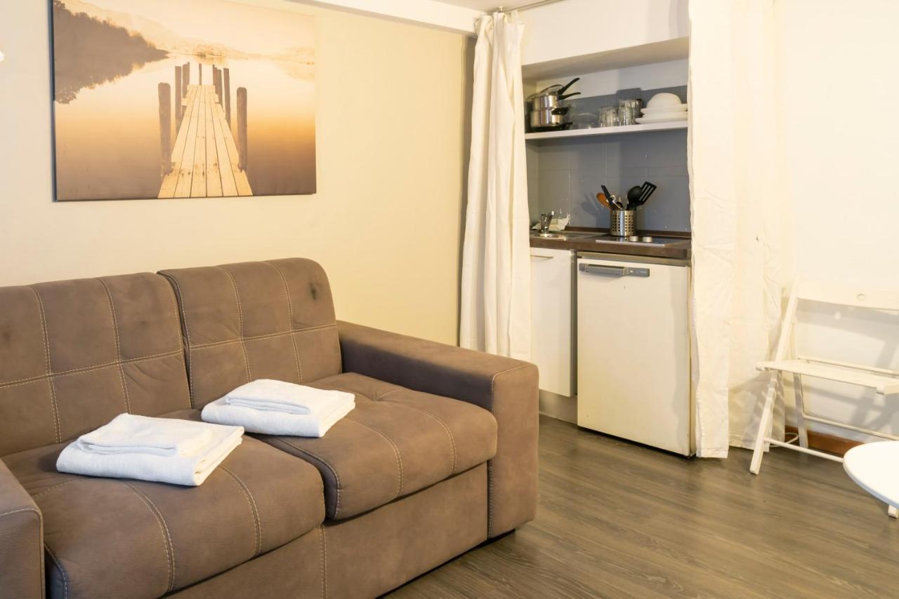 Cadorna Center Studio-by Flatscollection Apartment