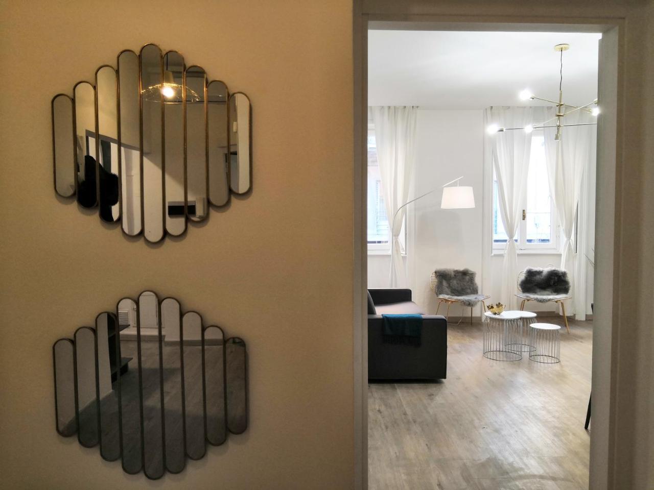 Apartment Altido Austere Elegance Milan