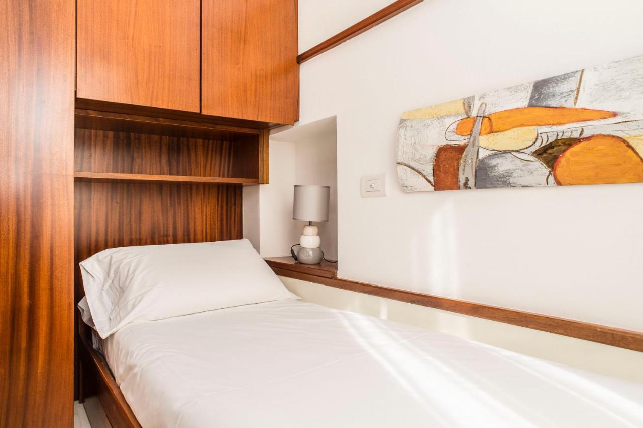 Apartamento Living - Via Fiori Chiari 26 Milão