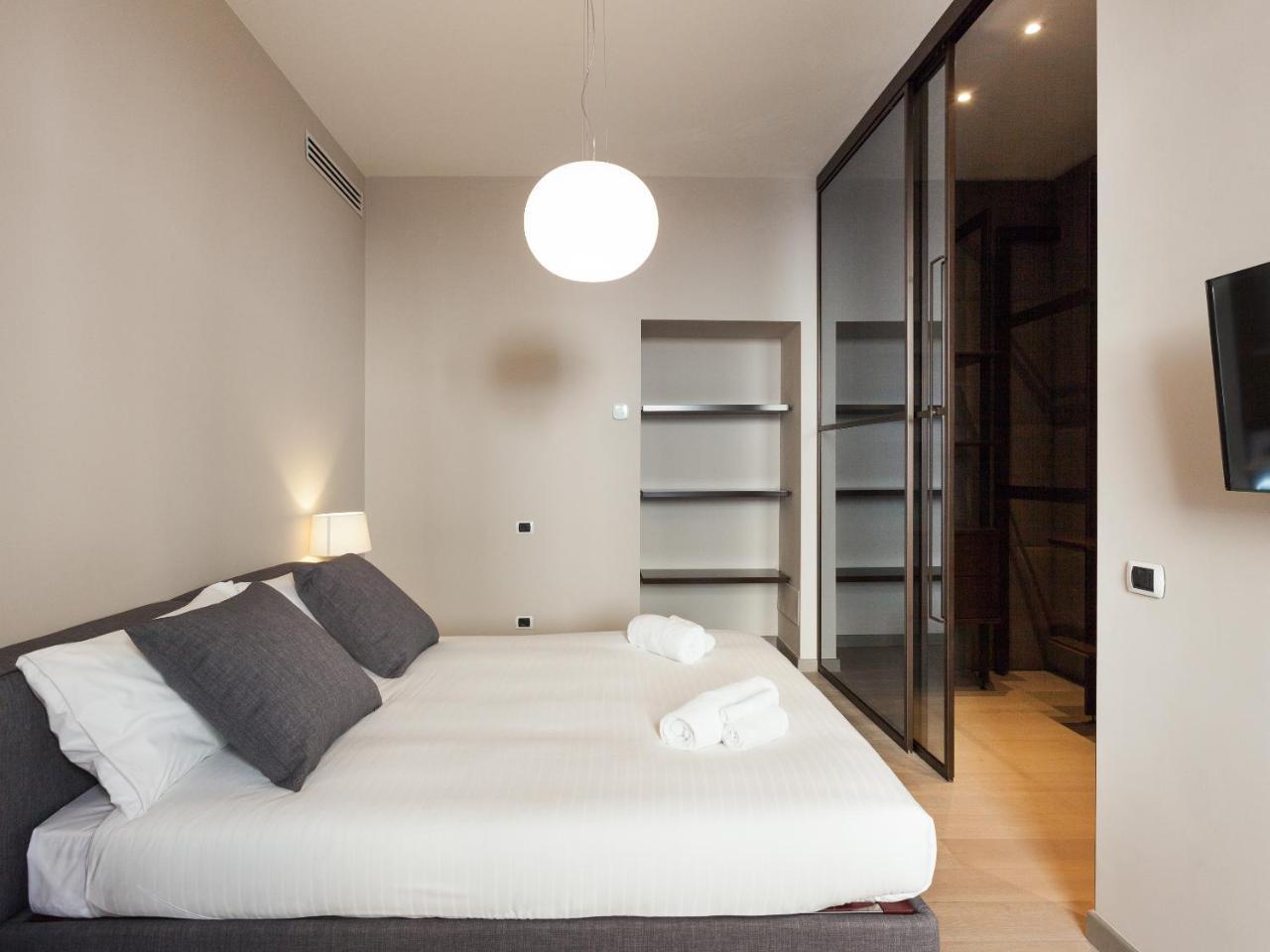 Easyhomes-duomo & Apartment Milan
