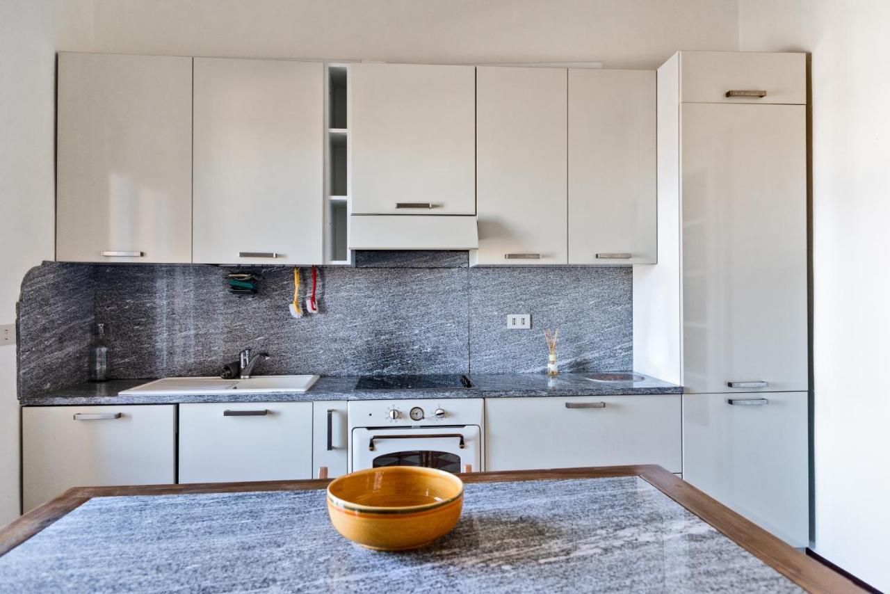Viale Argonne 3 - Apartamento *